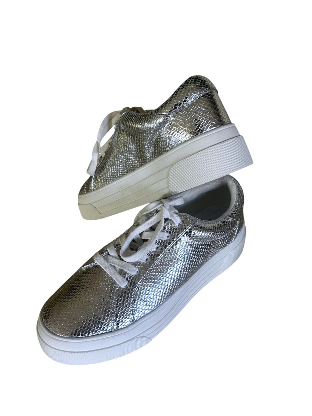 JESSICA SIMPSON Catrona2 Platform Low Top Sneakers Silver Metallic Snakeskin